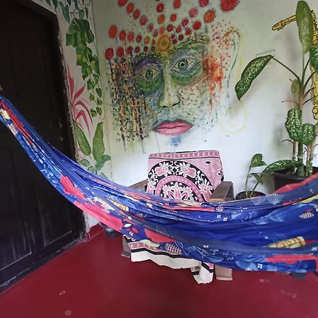 Hotel The Blues Alappuzha Esterno foto