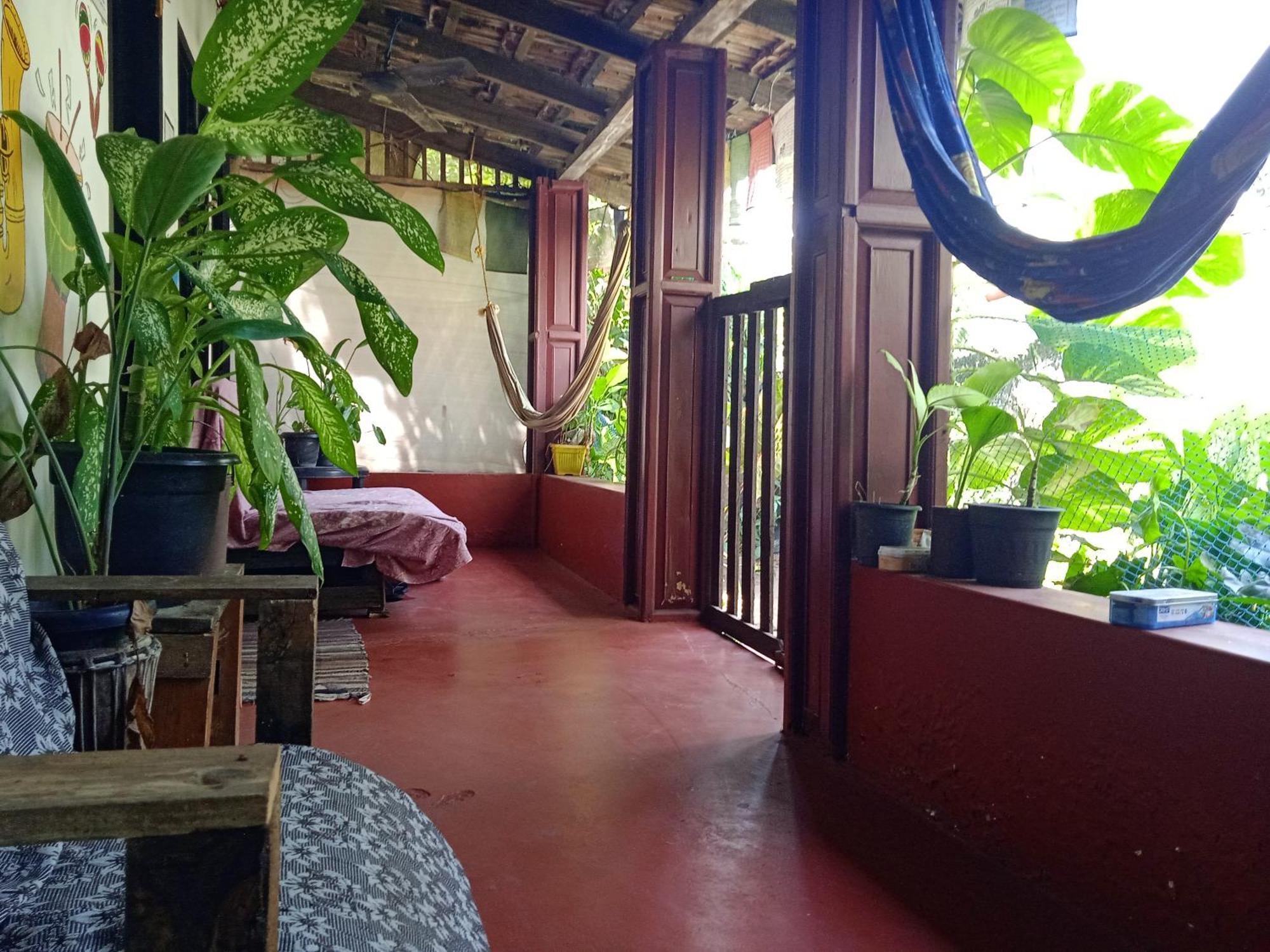 Hotel The Blues Alappuzha Esterno foto