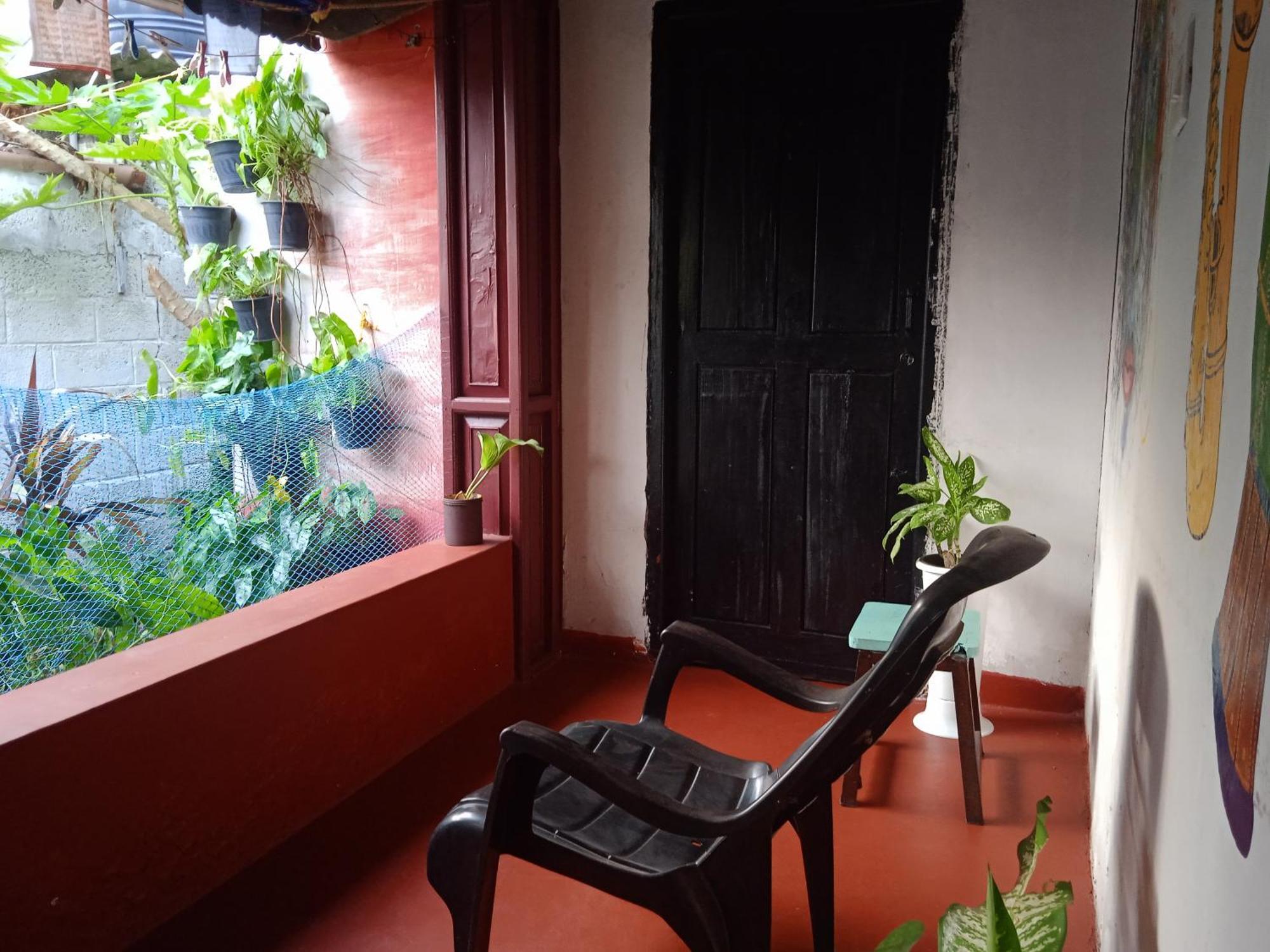Hotel The Blues Alappuzha Esterno foto